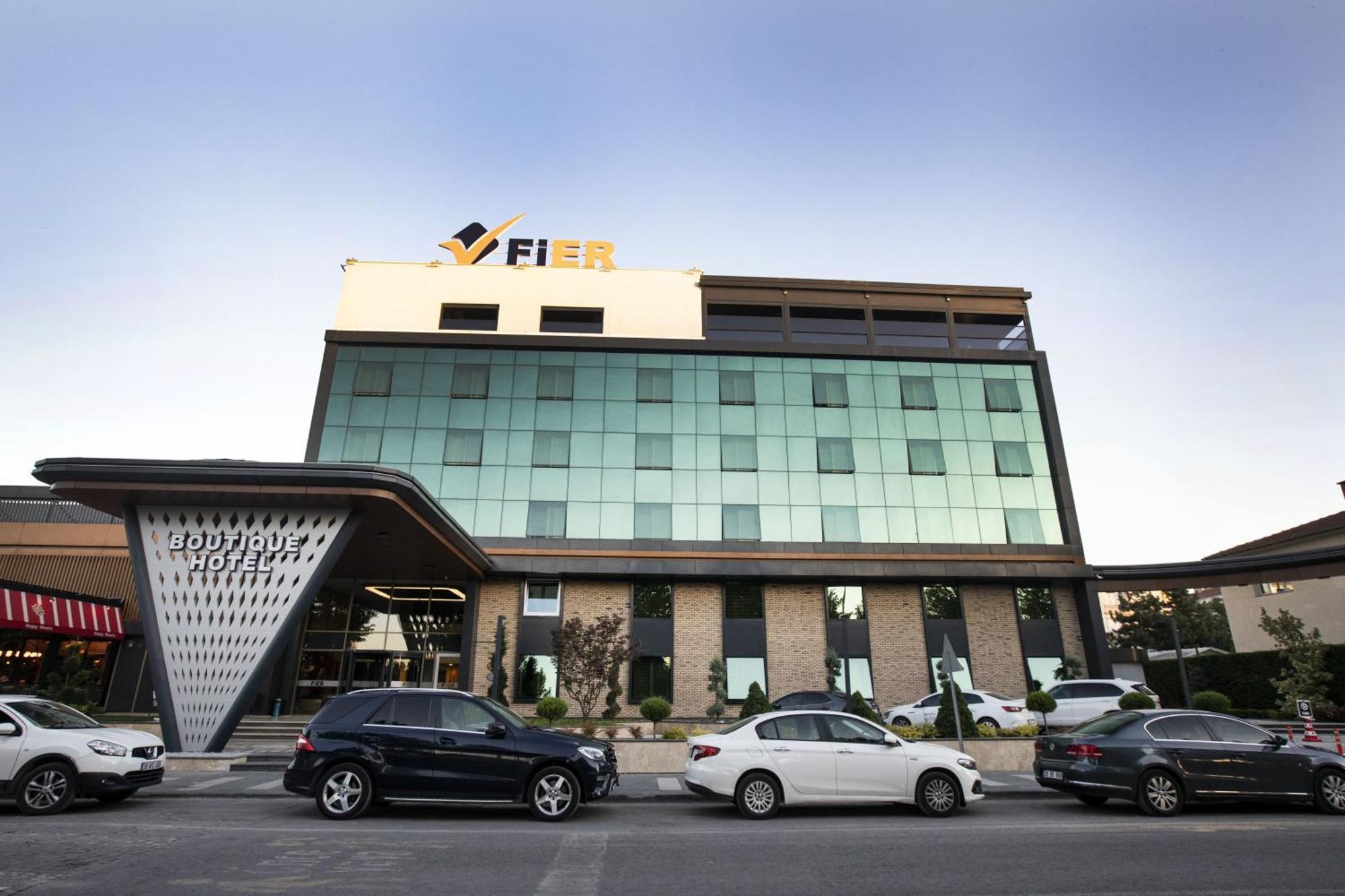מלון קייסרי Fier Life Center מראה חיצוני תמונה